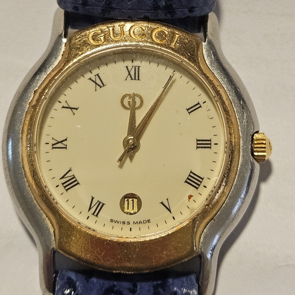 Similar Items Sponsored See all   Vintage Gucci 13mm Black Crocodile Leather Wat - Picture 3 of 6